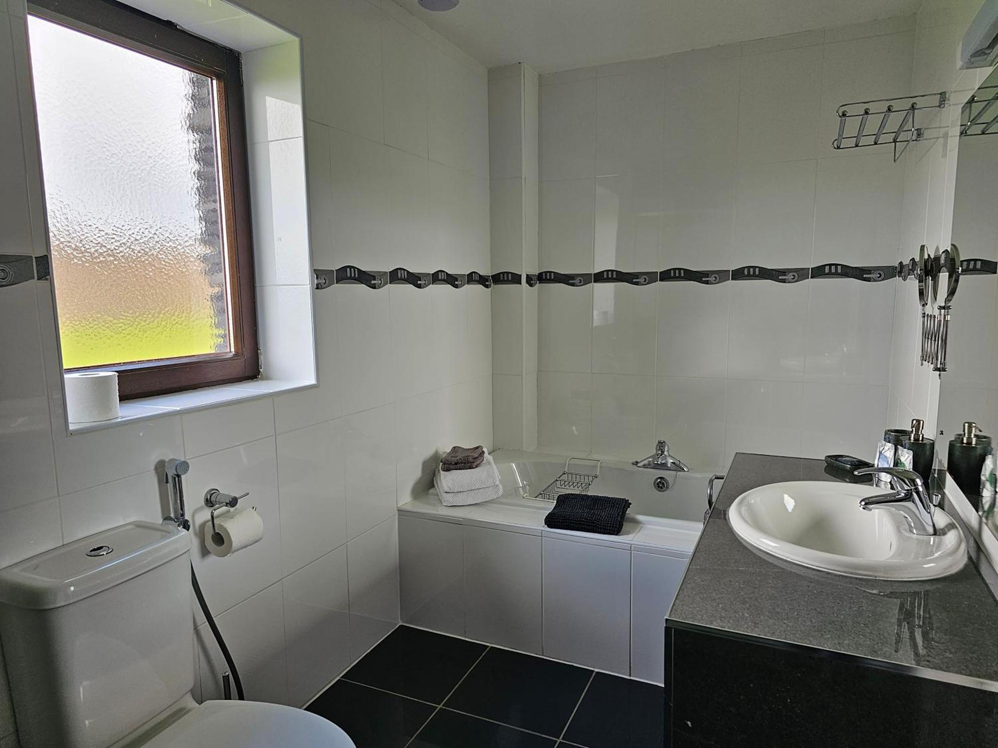 Fuchsia Lodge - New Luxury 5* Beachside Lodge With Sauna - 4 Beds Ensuite - Spectacular Location An Coireán Exterior foto